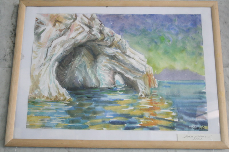 В Госсовете Крыма открылась выставка живописи московской художницы