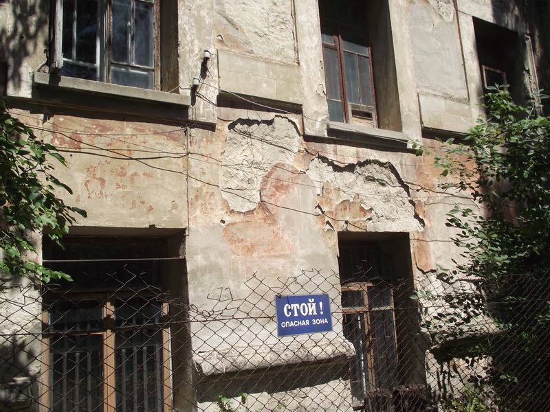 В возвращенной караимам симферопольской кенассе состоялся первый молебен