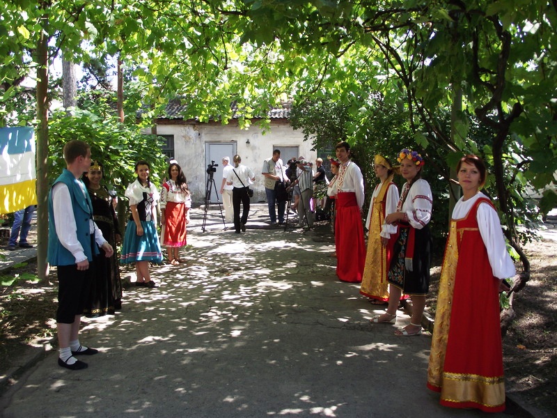 В возвращенной караимам симферопольской кенассе состоялся первый молебен