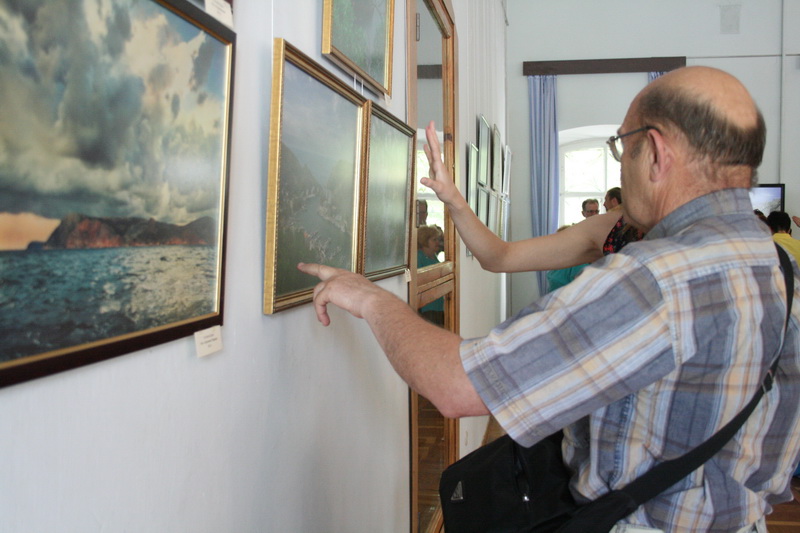 В Симферополе открылась фотовыставка «Морские брега Тавриды»