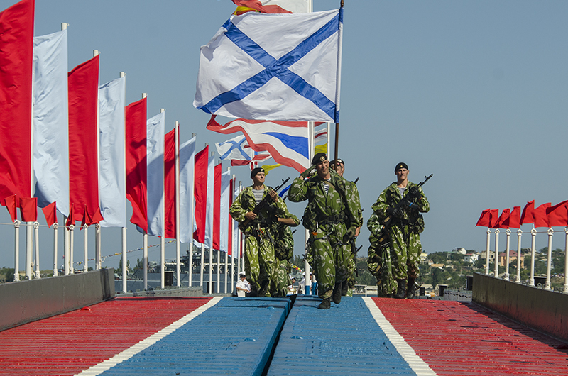 Севастополь торжественно отметил День Военно-морского флота России