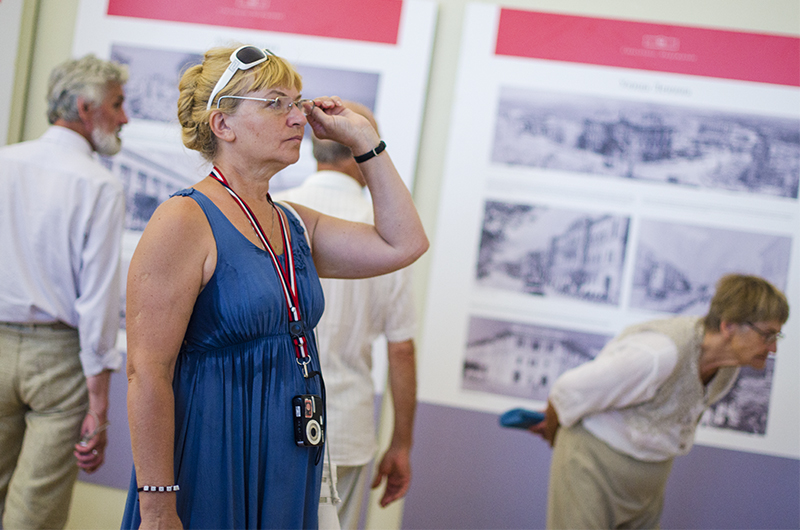 В Севастополе открылась выставка, посвященная восстановлению города