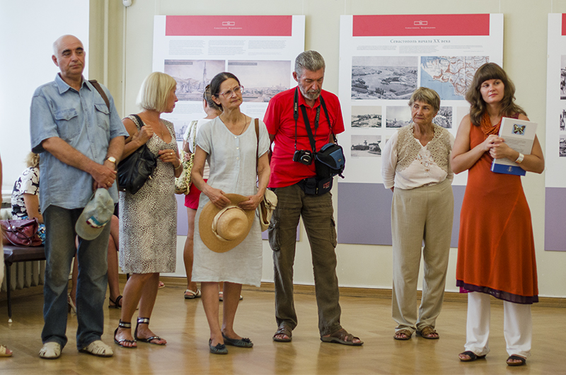 В Севастополе открылась выставка, посвященная восстановлению города
