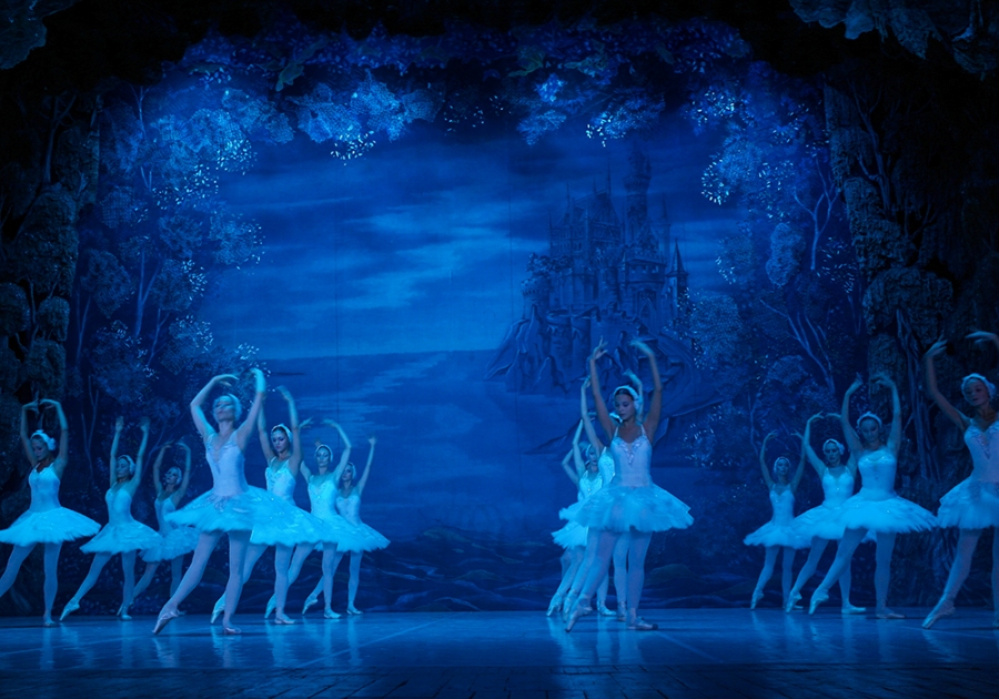 В Ялте состоялся спектакль «Лебединое озеро»