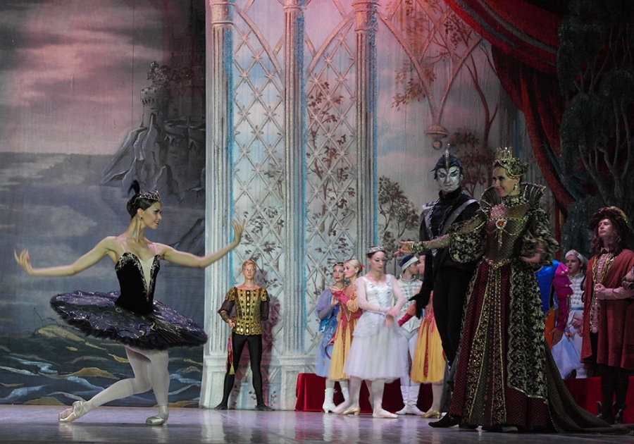 В Ялте состоялся спектакль «Лебединое озеро»