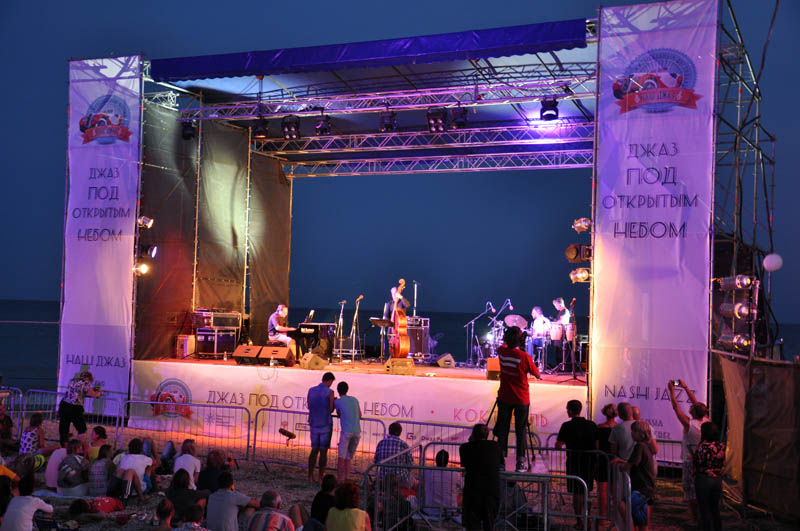 В Коктебеле прошел музыкальный фестиваль «Наш Джаз»
