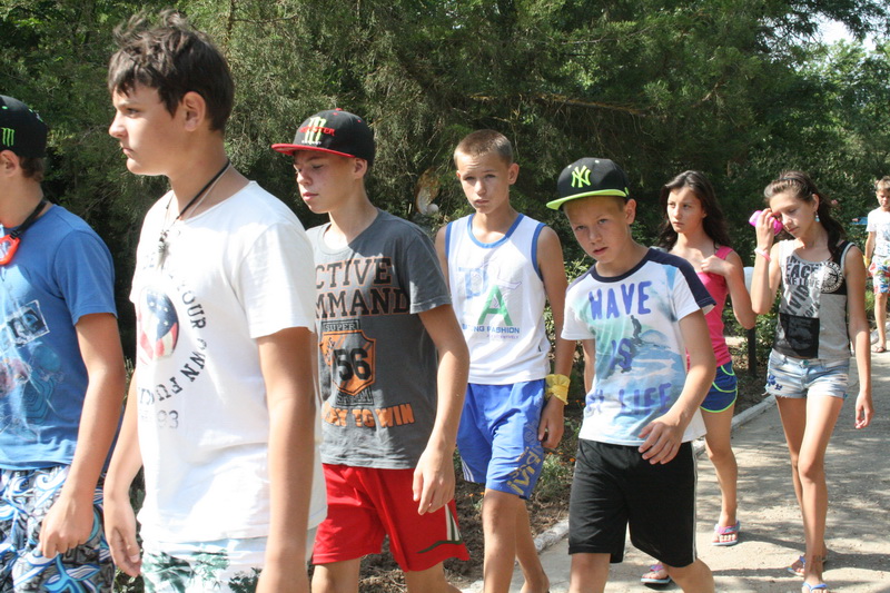 Вице-премьер РФ посетила хабаровских детей в пансионате Сакского района