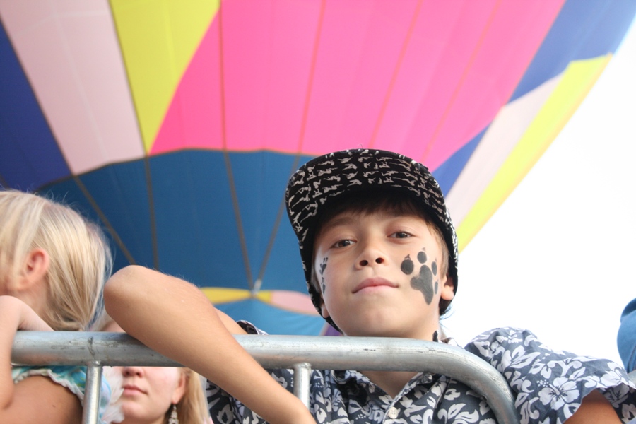 В Симферополе прошел концерт, посвященный передаче российских учебников в Крым