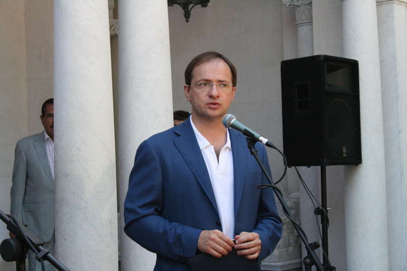 В Ливадийском дворце представили Романовых в 3D