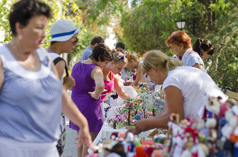 В Херсонесе отметили День археолога