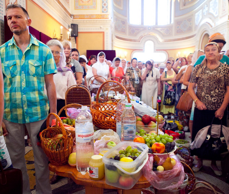 В Севастополе отмечают Яблочный спас