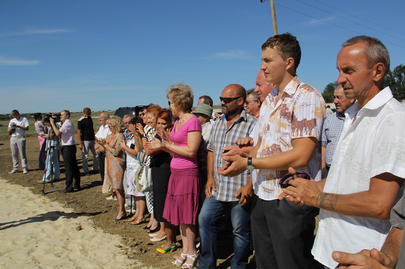 В Ленинском районе пустили газ и воду