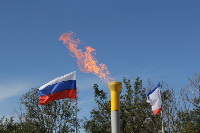 В Ленинском районе пустили газ и воду