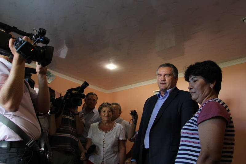 В Ленинском районе пустили газ и воду