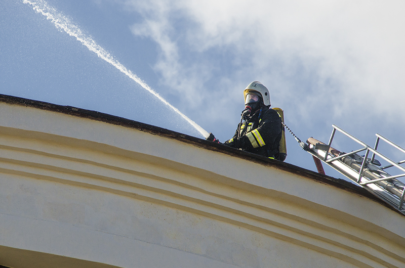 В Севастополе спасатели МЧС провели учения на территории диорамы