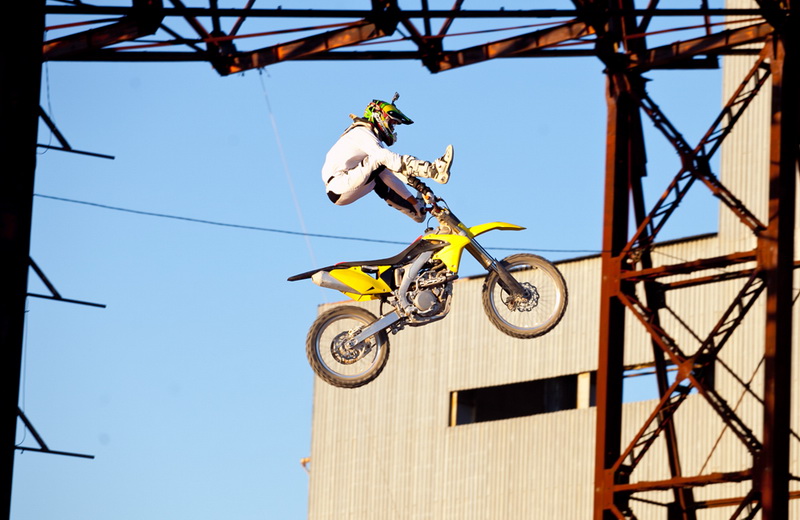 В Севастополе прошел фестиваль каскадеров