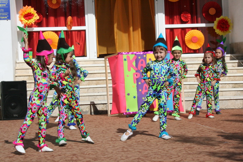 Симферопольский учебный комплекс «Алые паруса» принял 120 первоклашек