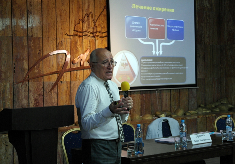 В Ялте начал работу медицинский конгресс