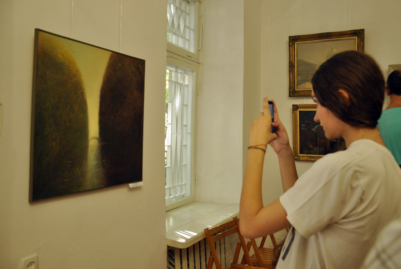 В Симферополе открылась выставка санкт-петербургских художников