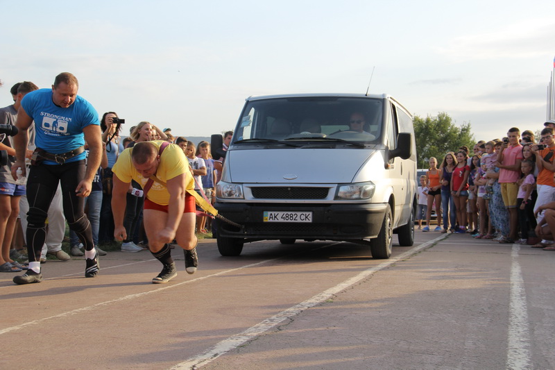В Феодосии стартовал фестиваль «Воздушное братство»
