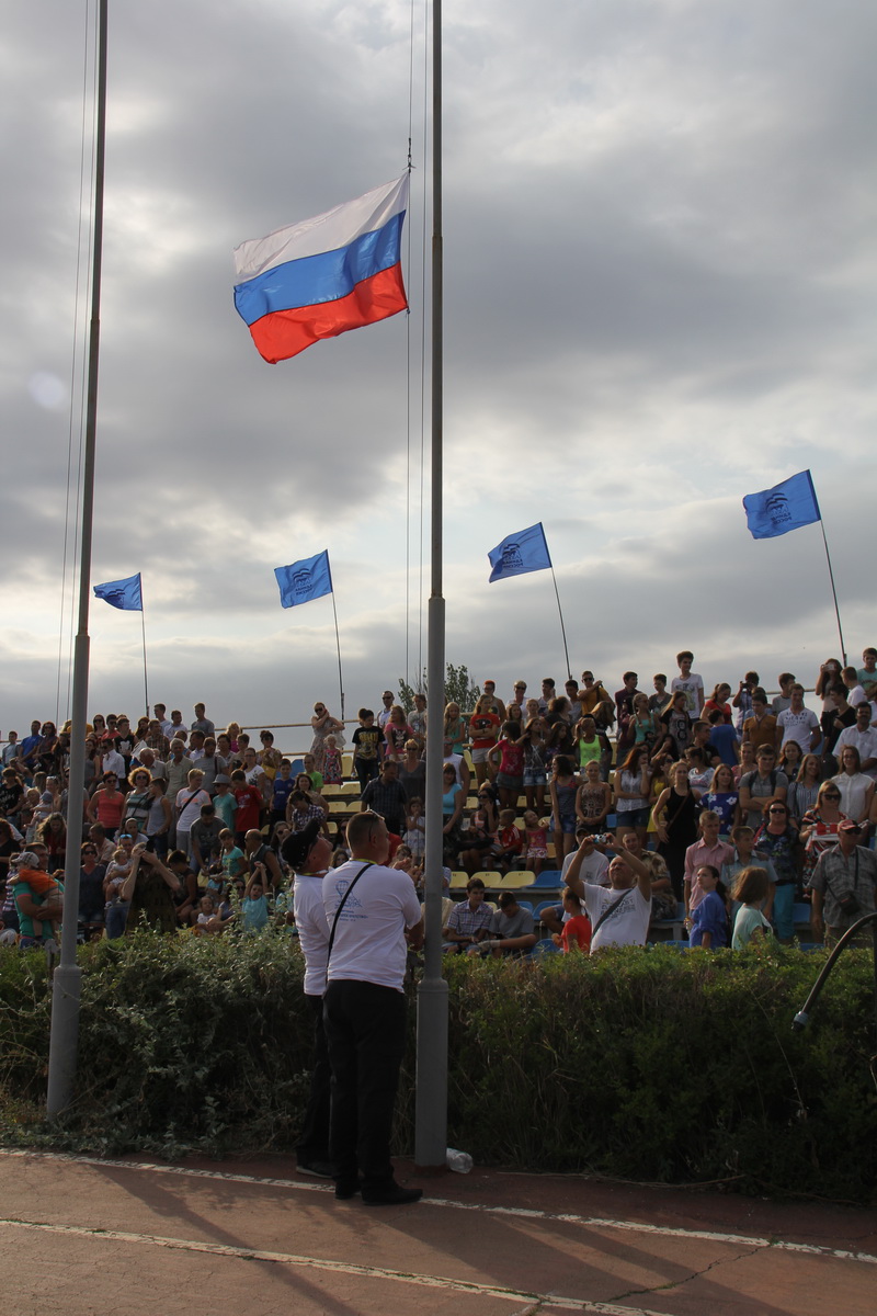 В Феодосии стартовал фестиваль «Воздушное братство»