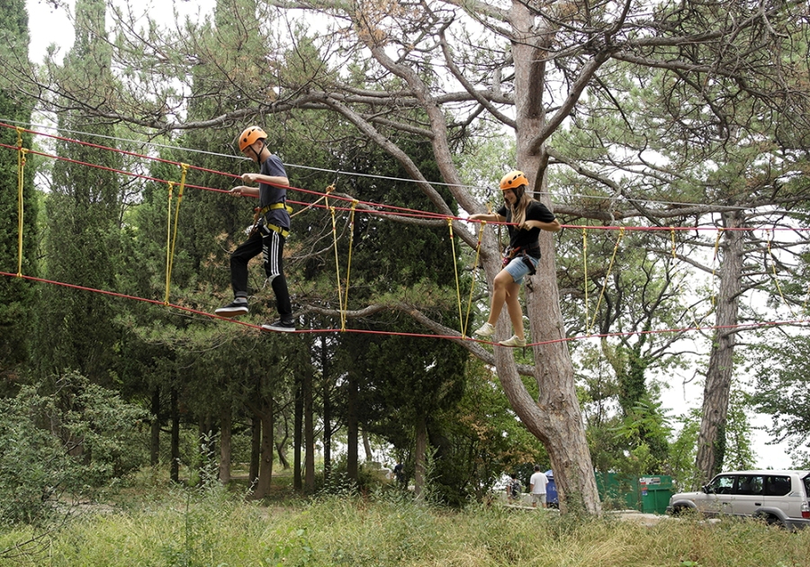 В Мисхоре открылся веревочный парк