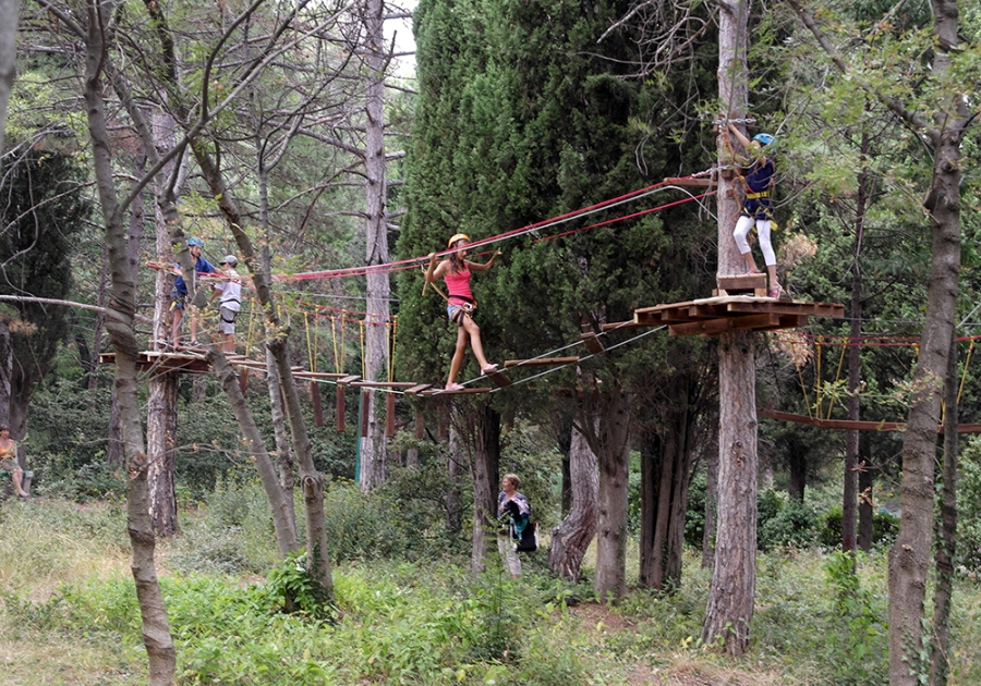 В Мисхоре открылся веревочный парк