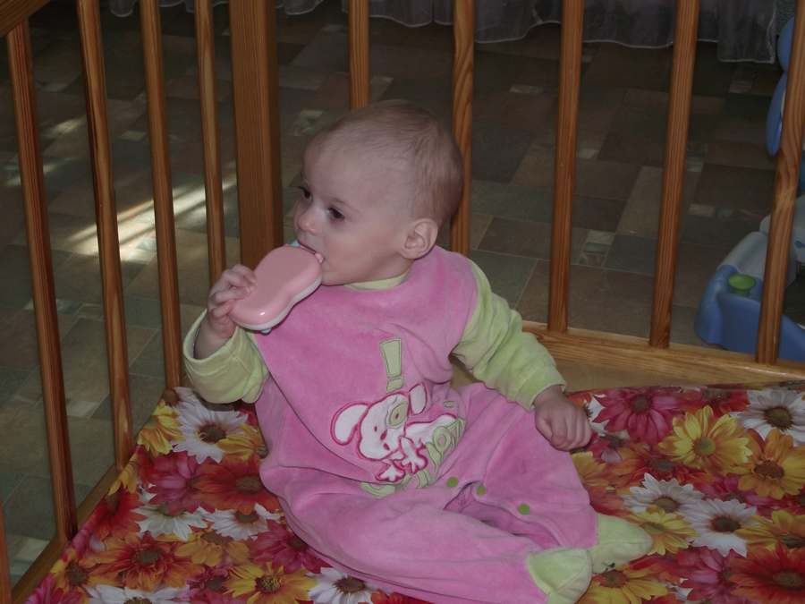 Российская сеть медицинских центров взяла шефство над Домом ребенка в Симферополе