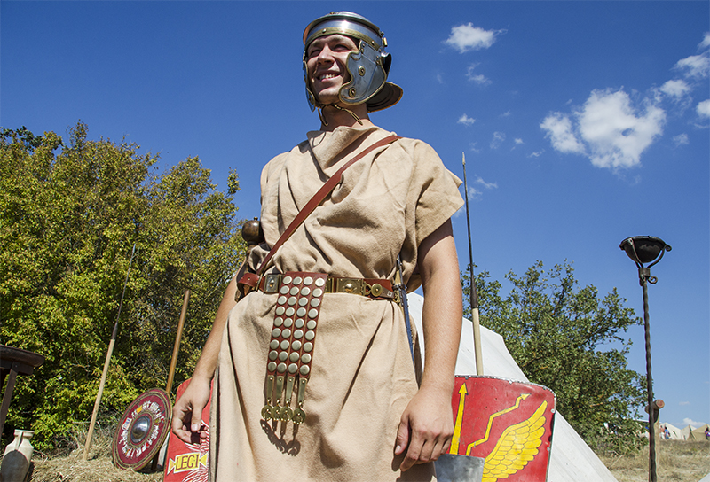 Под Севастополем стартовал Крымский военно-исторический фестиваль