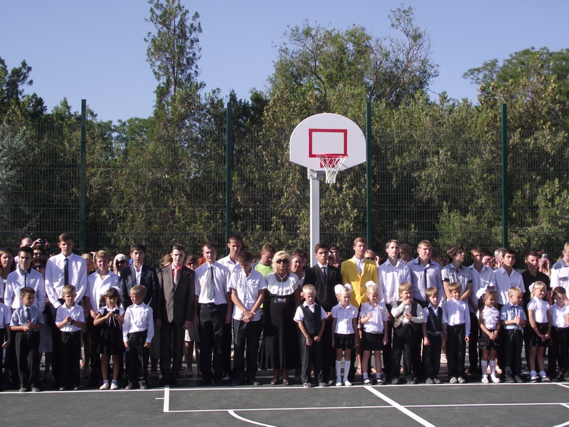 На средства Тюменской области полностью обновлена школа в Черноморском