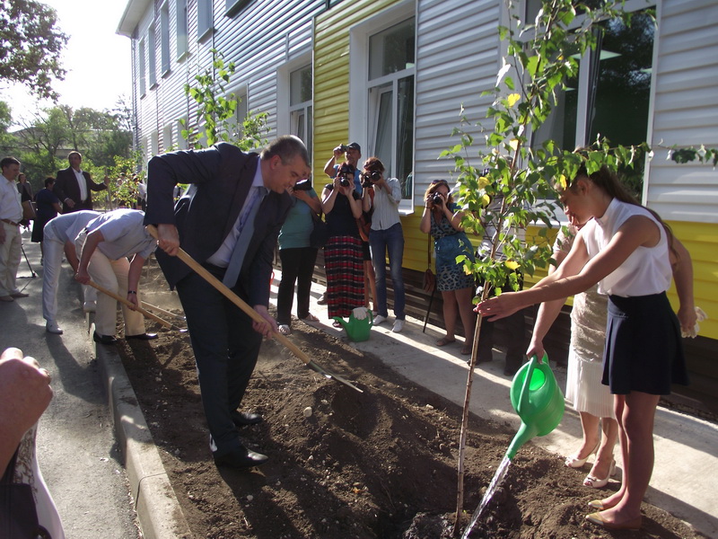 На средства Тюменской области полностью обновлена школа в Черноморском