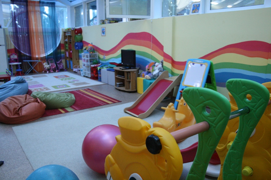 Сотрудников отелей Крыма обучили работе с особыми детьми