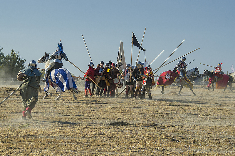 На Крымском военно-историческом фестивале прошел день Средневековья