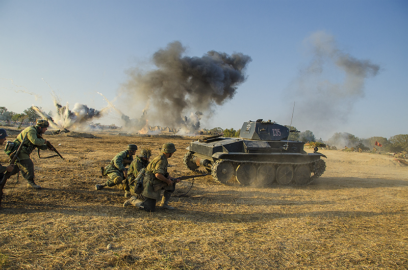 Крымский военно-исторический фестиваль завершился масштабными реконструкциями