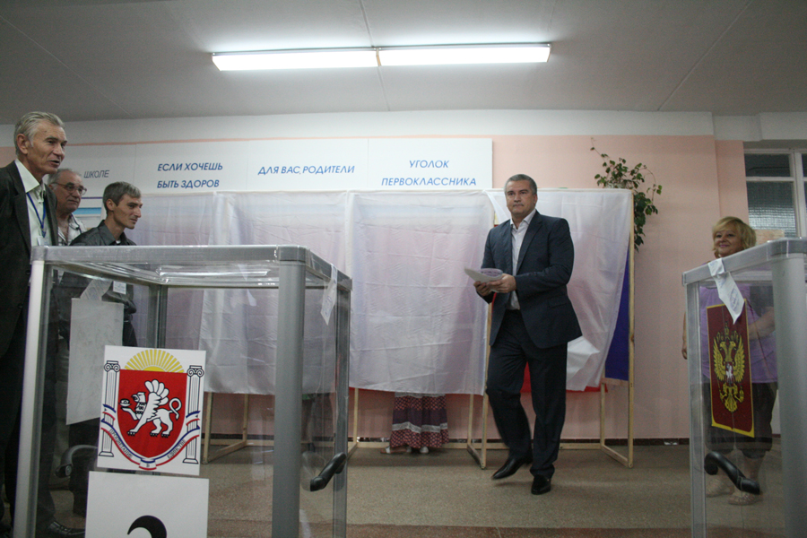 Глава правительства Крыма проголосовал на выборах