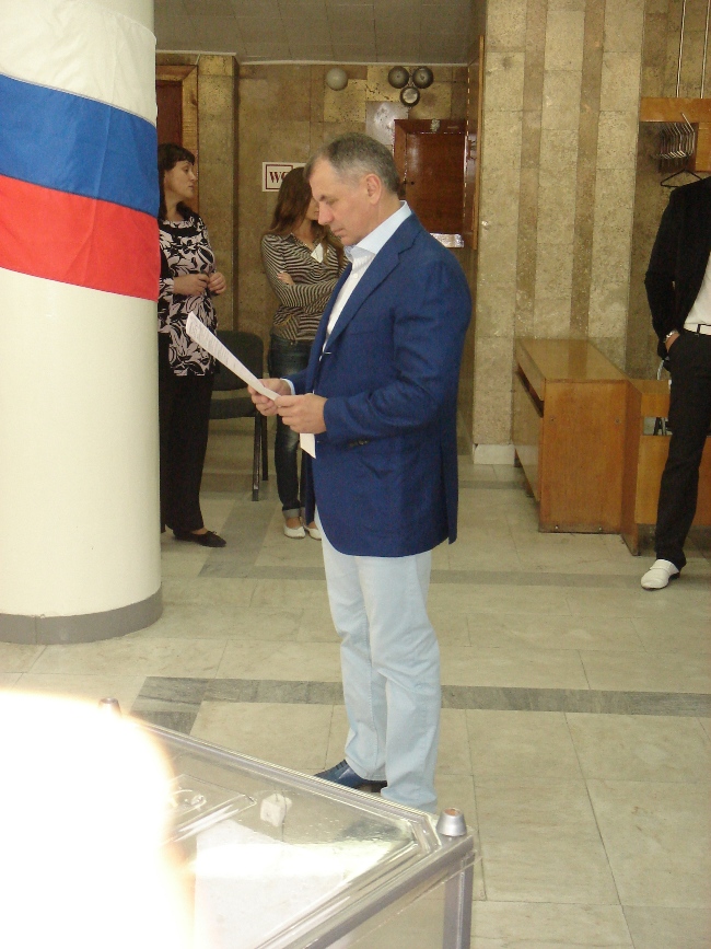 Крымский спикер проголосовал за новый Крым и пообещал хорошую явку