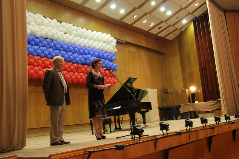 Симферопольскому музучилищу подарили рояль «Стейнвей»