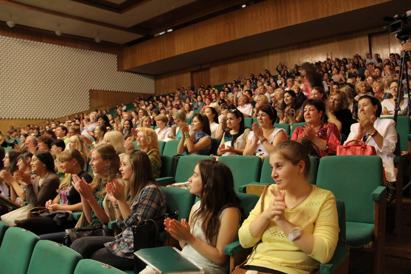 Симферопольскому музучилищу подарили рояль «Стейнвей»