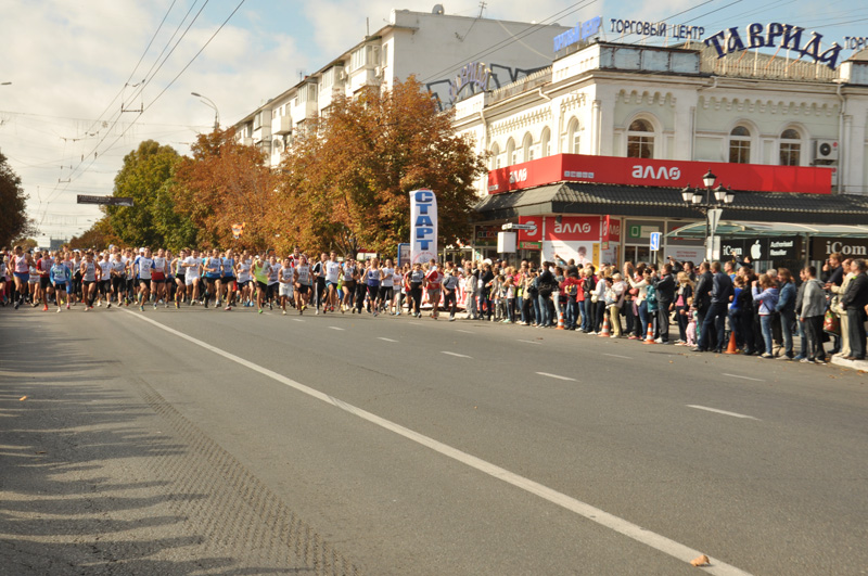 В Симферополе провели забег «Кросс нации»