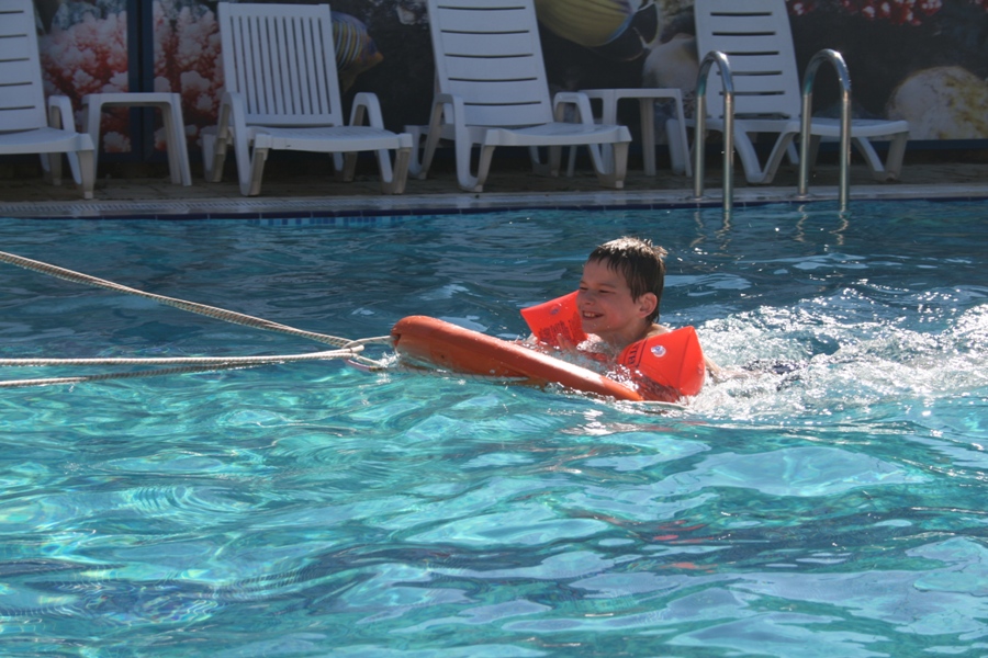 В Крыму стартовала акция «Быть вместе» для семей, воспитывающих детей-аутистов