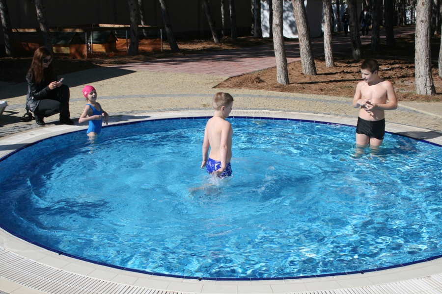 В Крыму стартовала акция «Быть вместе» для семей, воспитывающих детей-аутистов