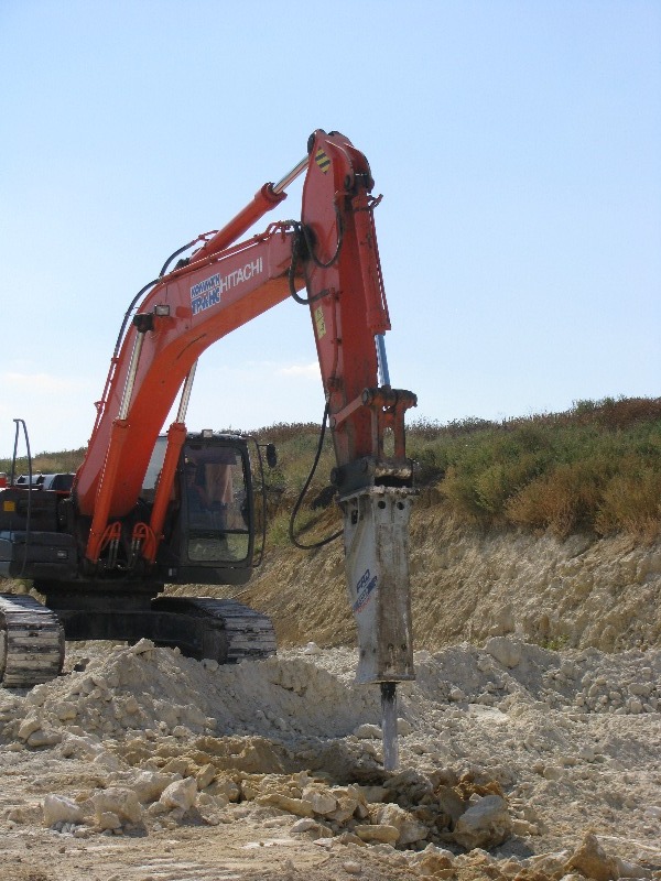 Строительство объездной дороги в Симферополе закончат к 2015 году 