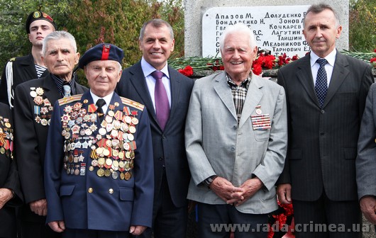 Крымский спикер открыл в Симферопольском районе отреставрированный памятник 