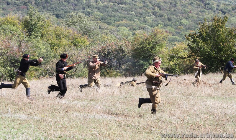 Крымский спикер открыл в Симферопольском районе отреставрированный памятник 