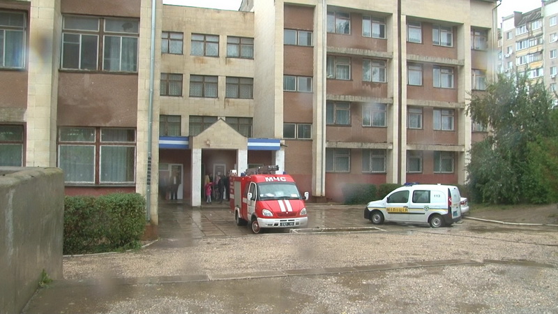 «Минером» школы в Симферополе оказался второклассник