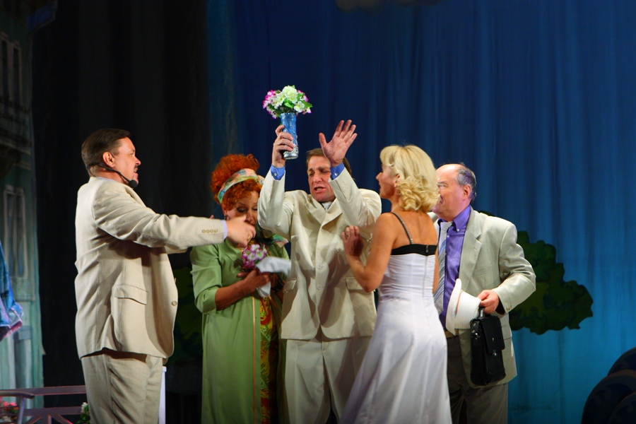 Украинский театр в новом сезоне представит три премьеры