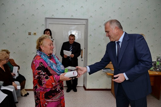 Больные сахарным диабетом в Сакском районе получили 60 глюкометров