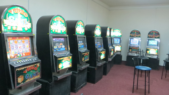 В Крыму накрыли подпольное казино с сотней игровых автоматов