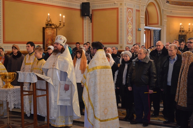 В Севастополе прошел молебен за здравие спасателей     