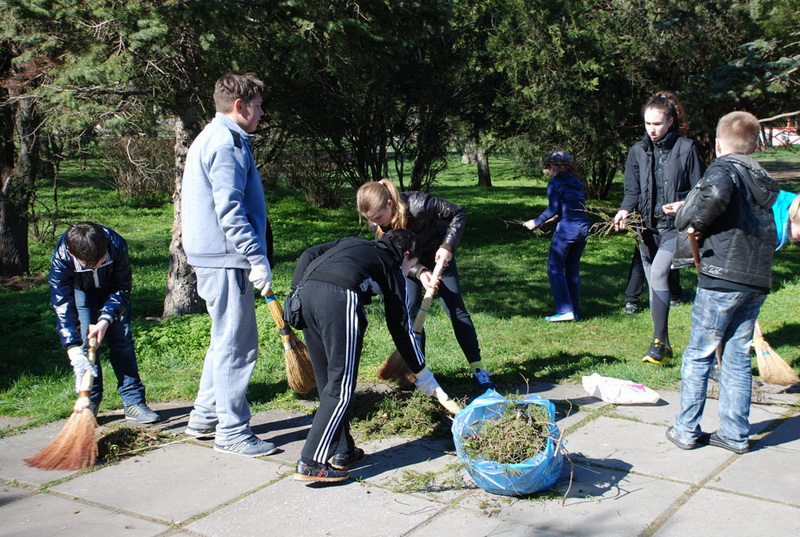 В Евпатории состоялась акция «Чистый город»